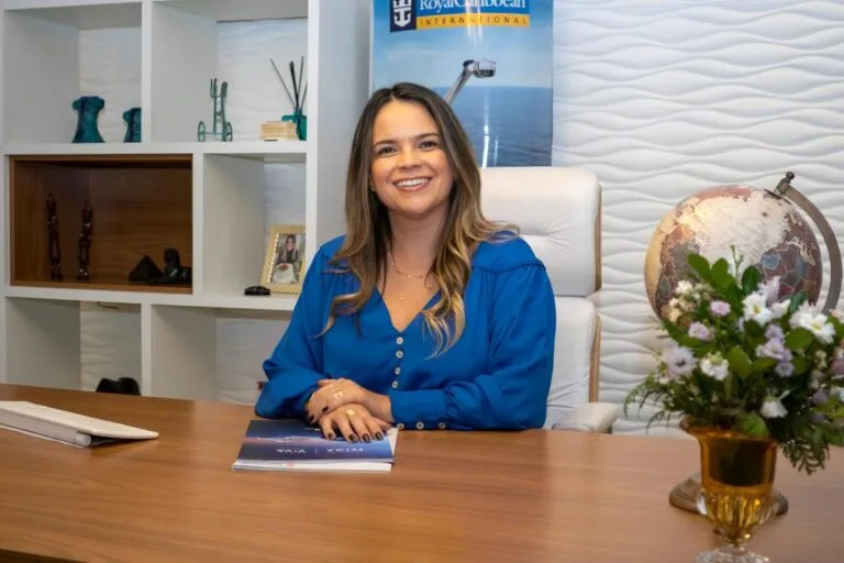 Mônica - Expert Turismo