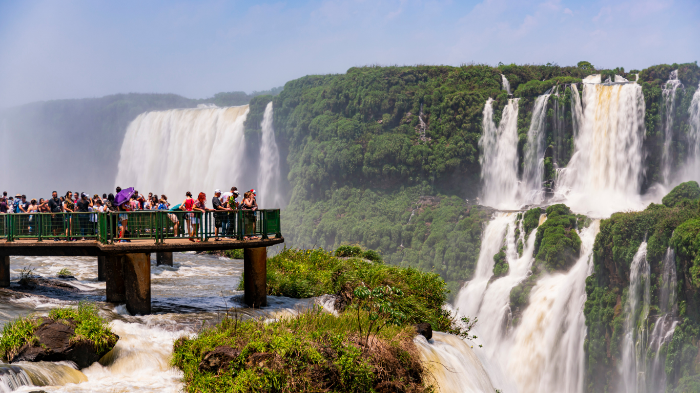Brazil Tour Package 2026 Rio de Janeiro, Foz do Iguaçu and Manaus with Rio Negro Cruise (7)